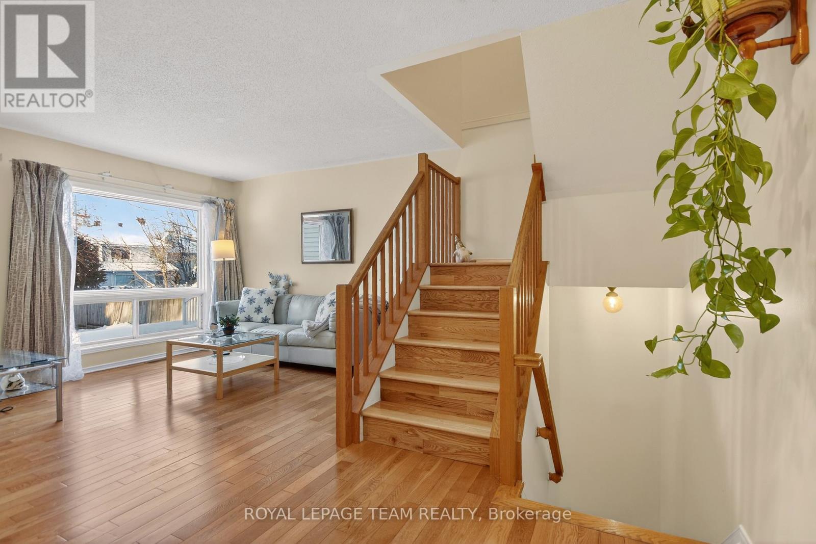 48 Jackman Terrace, Ottawa, Ontario  K2L 4E1 - Photo 6 - X12861652