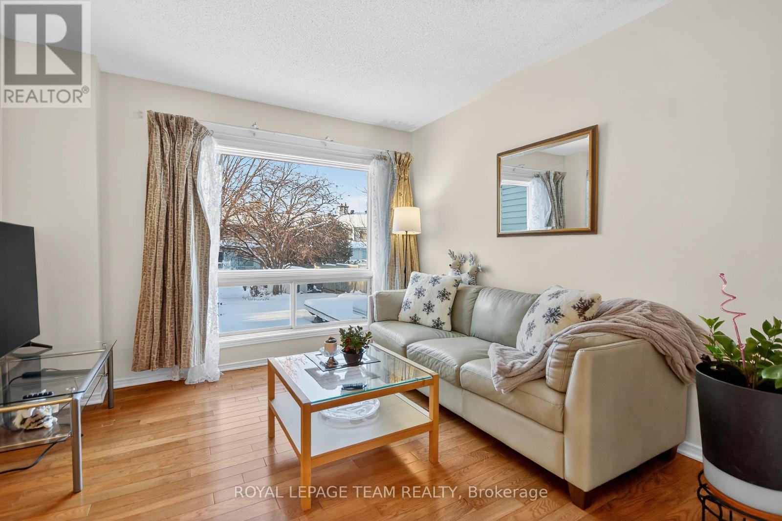 48 Jackman Terrace, Ottawa, Ontario  K2L 4E1 - Photo 8 - X12861652