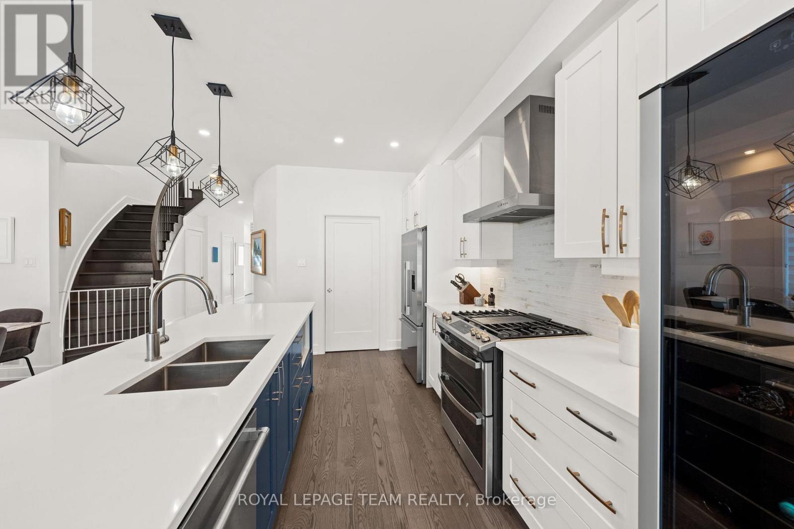 143 Avro Circle, Ottawa, Ontario  K1K 4K7 - Photo 10 - X12861656