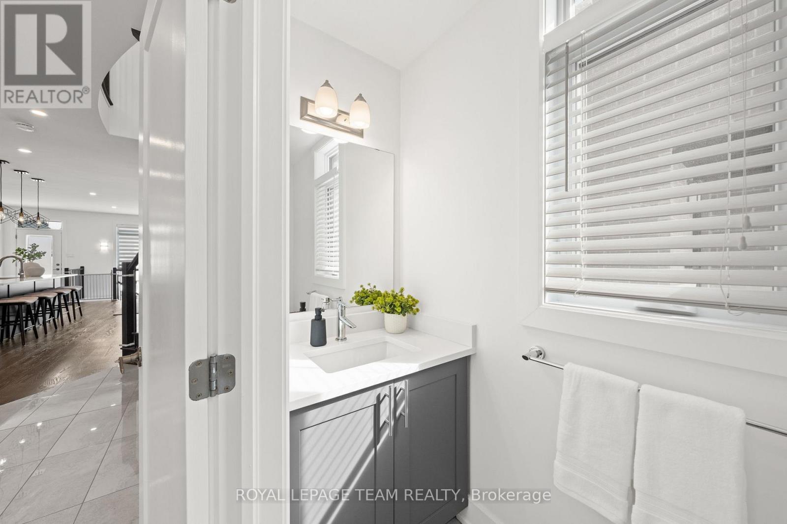 143 Avro Circle, Ottawa, Ontario  K1K 4K7 - Photo 20 - X12861656