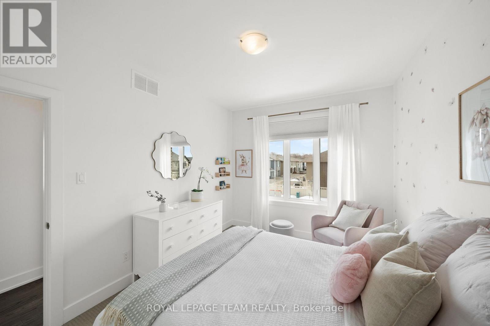 143 Avro Circle, Ottawa, Ontario  K1K 4K7 - Photo 30 - X12861656