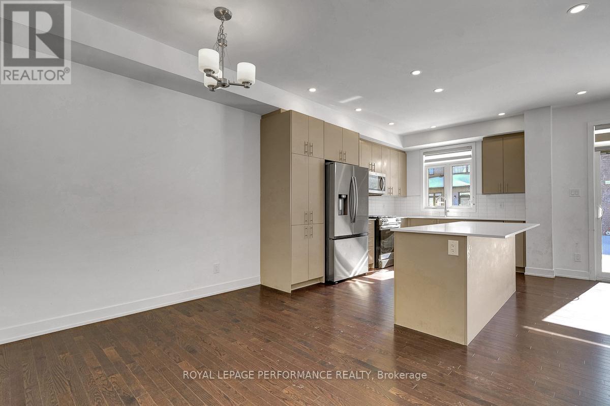 51 Moosonee Crescent, Ottawa, Ontario  K4M 0M1 - Photo 11 - X12861674