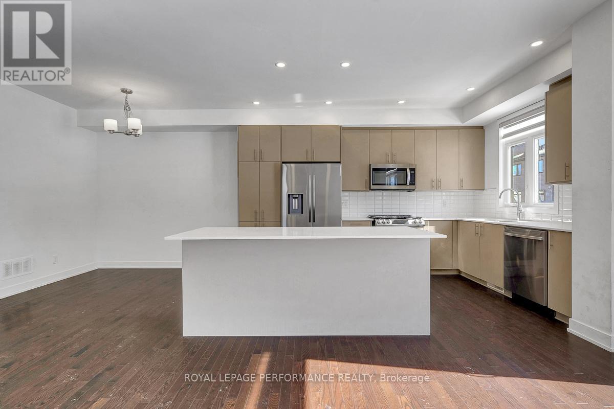 51 Moosonee Crescent, Ottawa, Ontario  K4M 0M1 - Photo 8 - X12861674