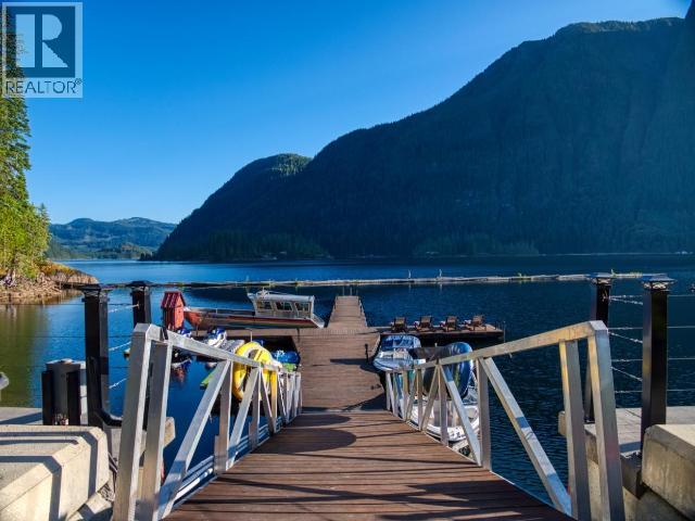 13168 Powell Lake, Powell River, British Columbia   - Photo 10 - 19703