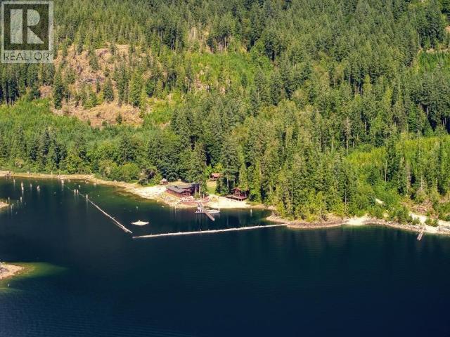 13168 Powell Lake, Powell River, British Columbia   - Photo 4 - 19703