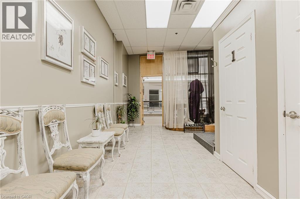 777 Guelph Line, Burlington, Ontario  L7R 3N2 - Photo 8 - 40810678