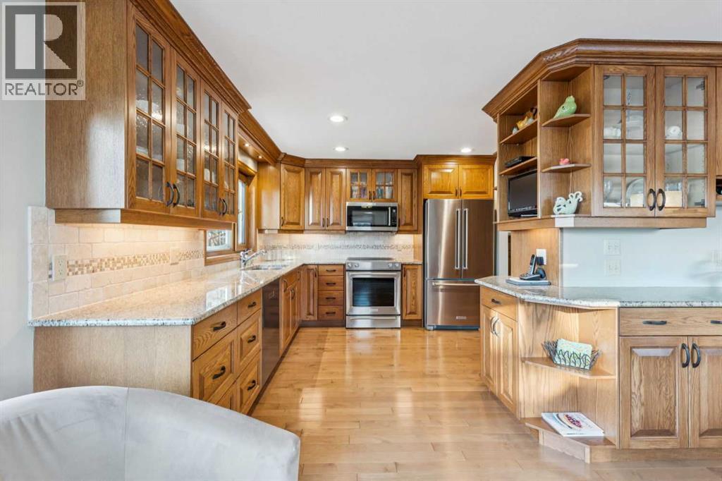 6 Glenbrook Crescent, Cochrane, Alberta  T4C 1E7 - Photo 17 - A2283413