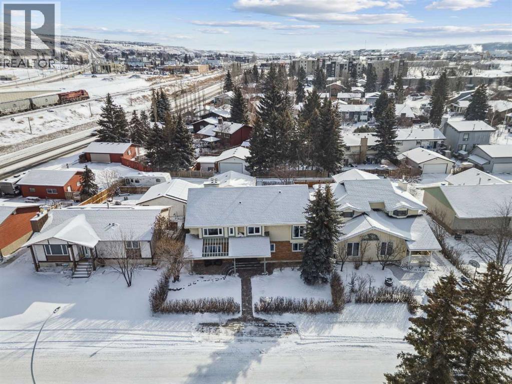 6 Glenbrook Crescent, Cochrane, Alberta  T4C 1E7 - Photo 45 - A2283413