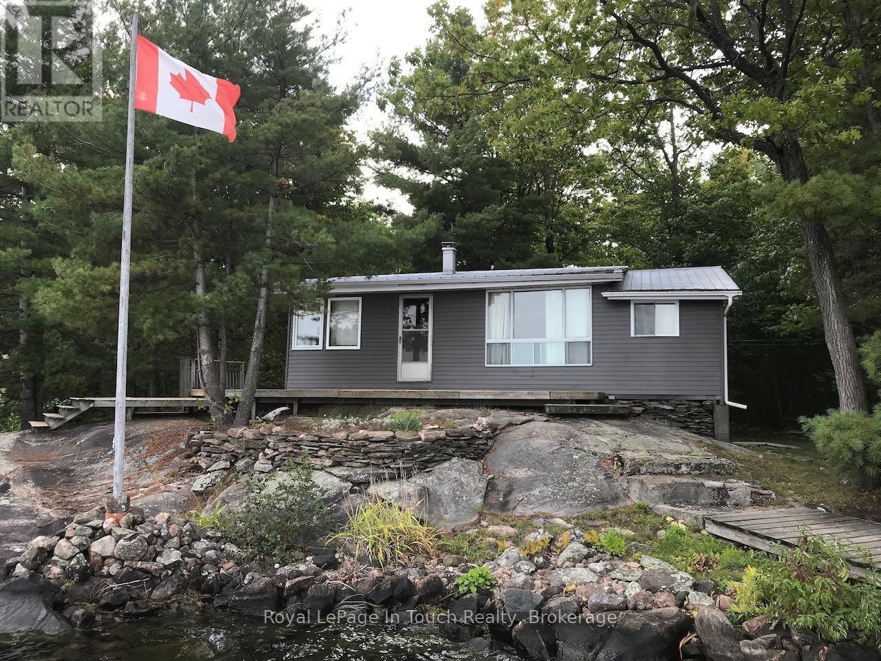 1916 Six Mile Lake Shore Island, Georgian Bay (Baxter), Ontario  L0K 1S0 - Photo 16 - X12861736