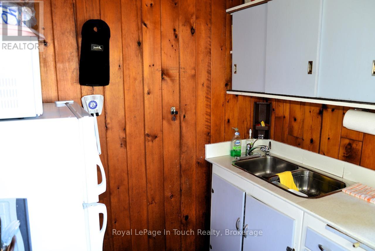 1916 Six Mile Lake Shore Island, Georgian Bay (Baxter), Ontario  L0K 1S0 - Photo 26 - X12861736