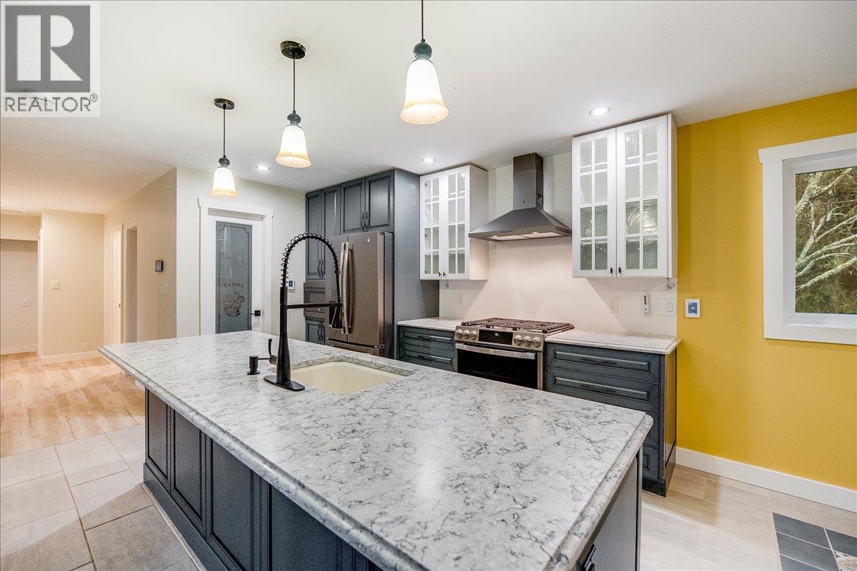 1408 Meadowbrook Drive, Castlegar, British Columbia  V1N 3M1 - Photo 63 - 10378344