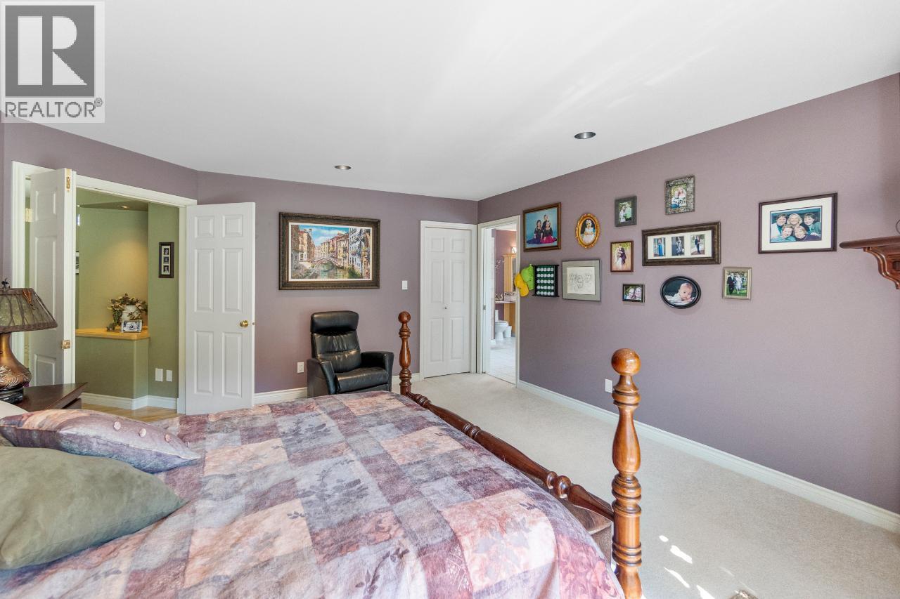 880 Waterloo Road, Castlegar, British Columbia  V1N 4K8 - Photo 43 - 10378544