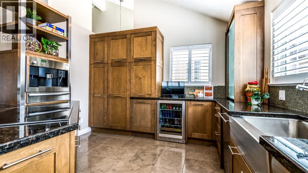 904 Patterson View Sw, Calgary, Alberta  T3H 3J9 - Photo 17 - A2290478