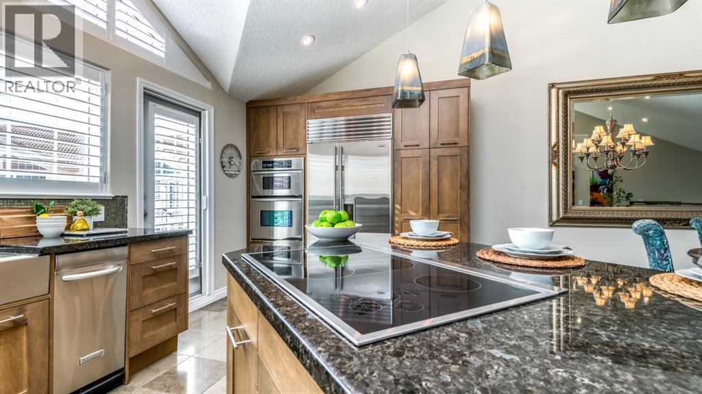 904 Patterson View Sw, Calgary, Alberta  T3H 3J9 - Photo 16 - A2290478