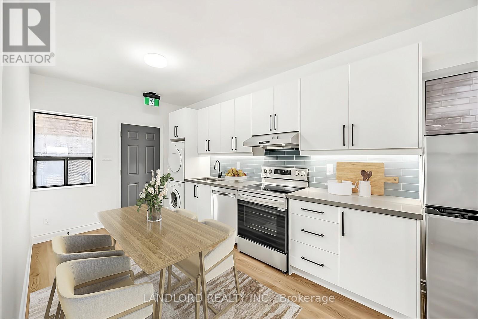 UPPER - 630 VAUGHAN ROAD, Toronto, Ontario