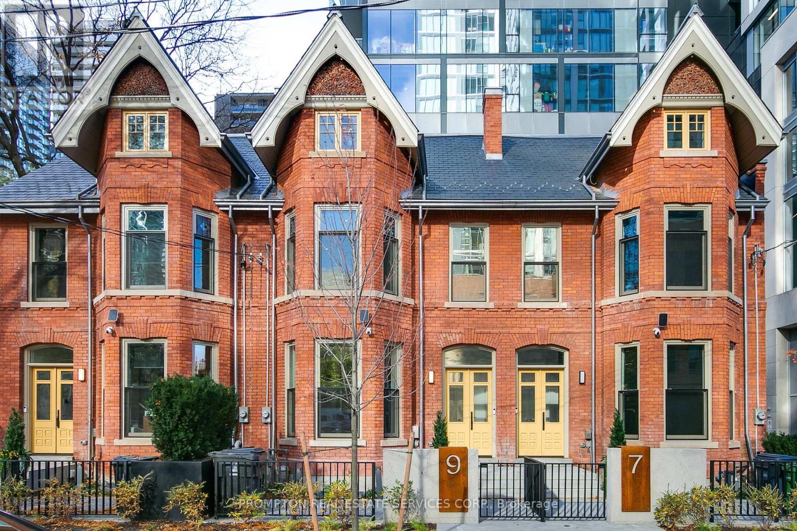 9 GLOUCESTER STREET, Toronto, Ontario