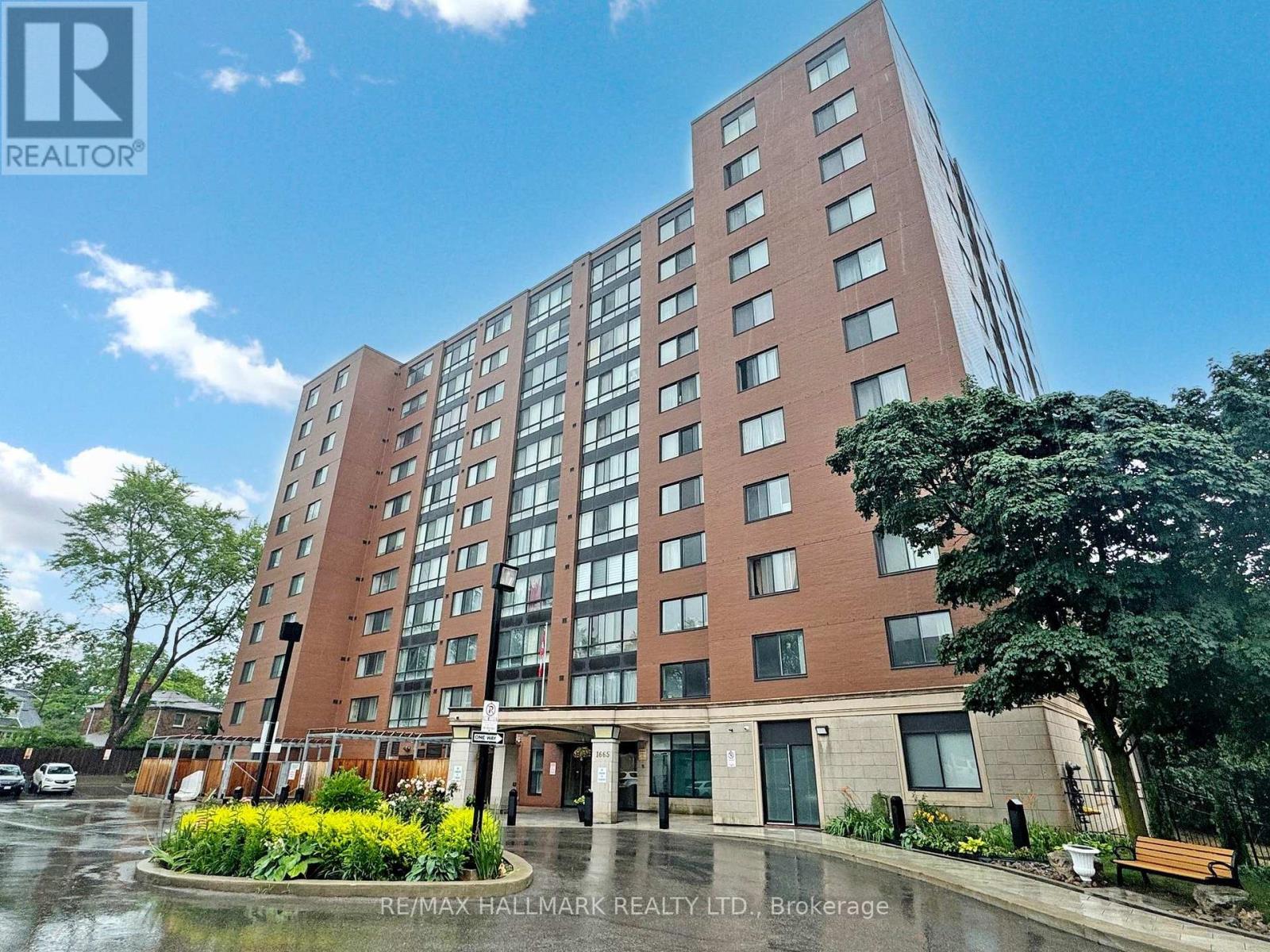 802 - 1665 VICTORIA PARK AVENUE, Toronto, Ontario