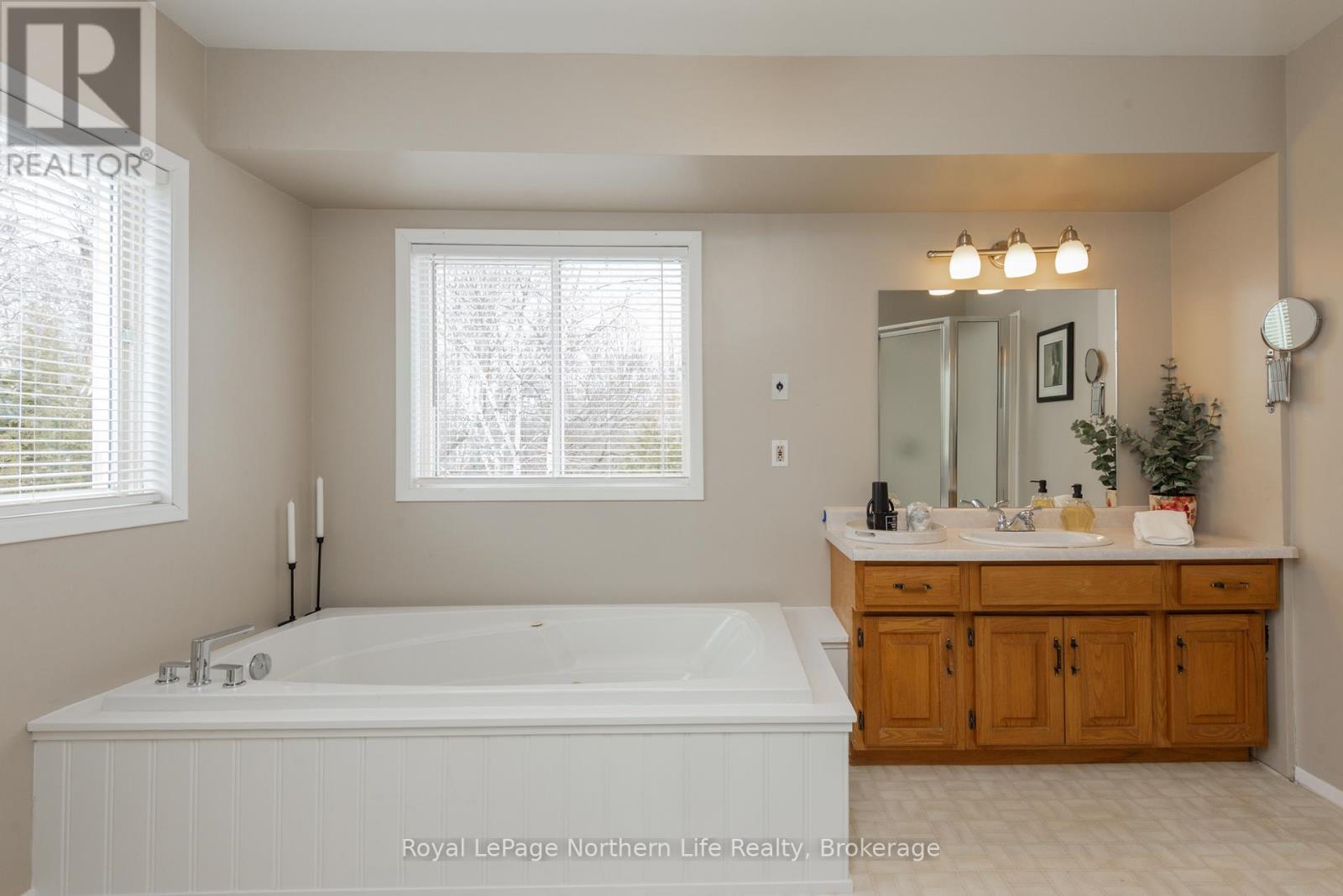 30 Gladstone Avenue, North Bay (Ferris), Ontario  P1A 2L3 - Photo 27 - X12861726