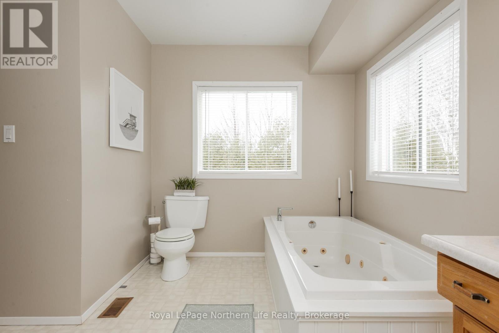 30 Gladstone Avenue, North Bay (Ferris), Ontario  P1A 2L3 - Photo 29 - X12861726