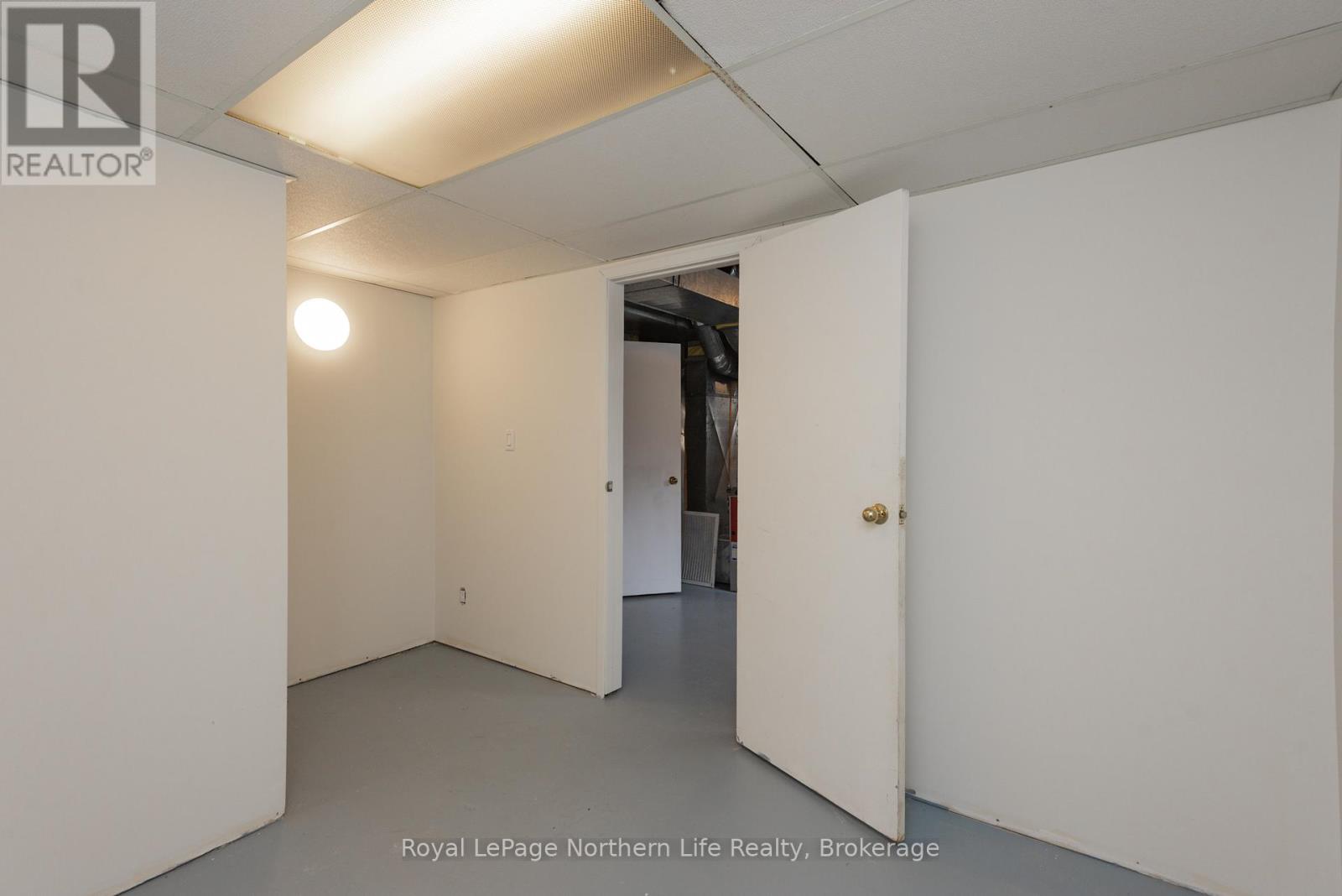 30 Gladstone Avenue, North Bay (Ferris), Ontario  P1A 2L3 - Photo 41 - X12861726