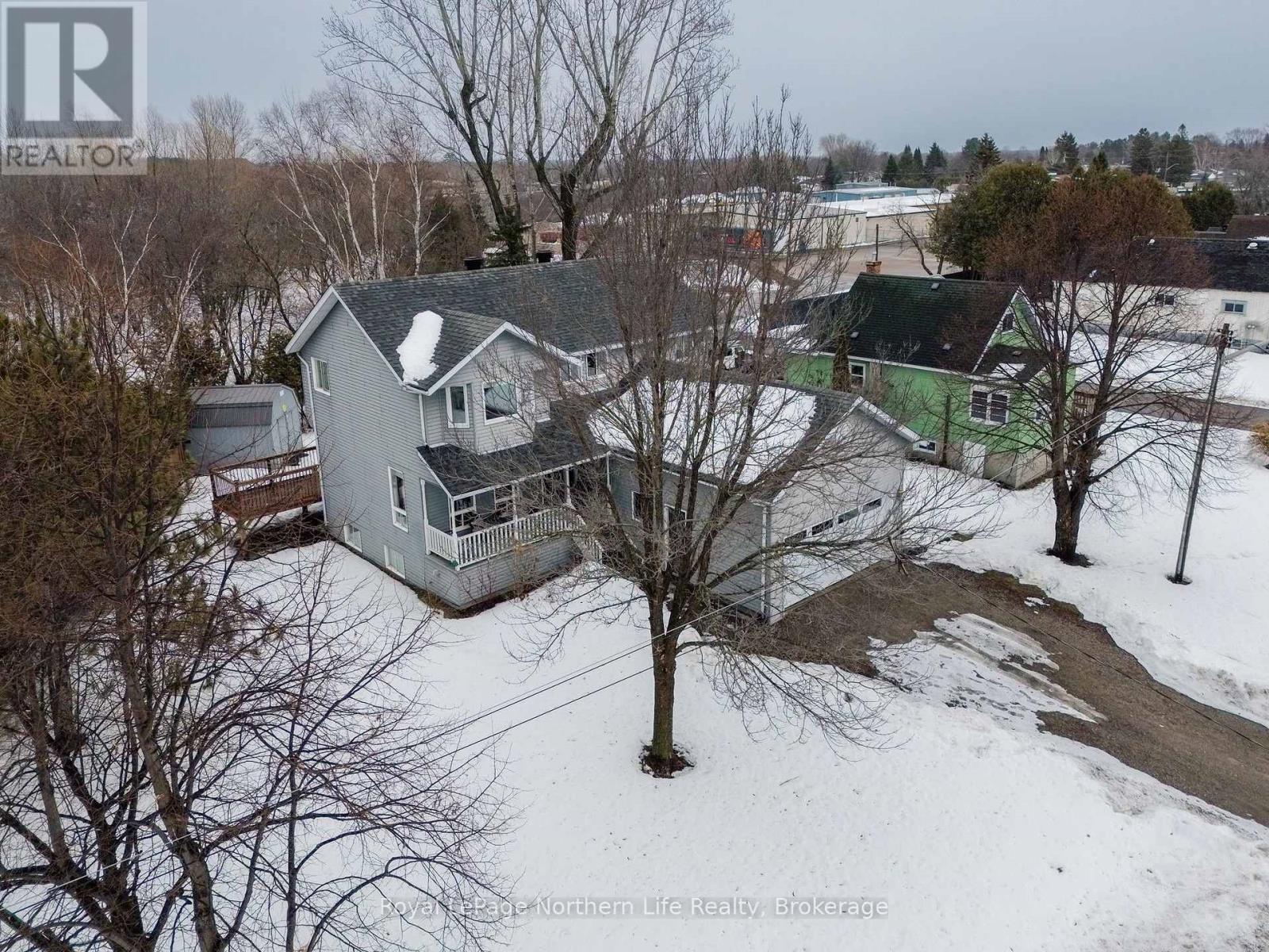 30 Gladstone Avenue, North Bay (Ferris), Ontario  P1A 2L3 - Photo 4 - X12861726