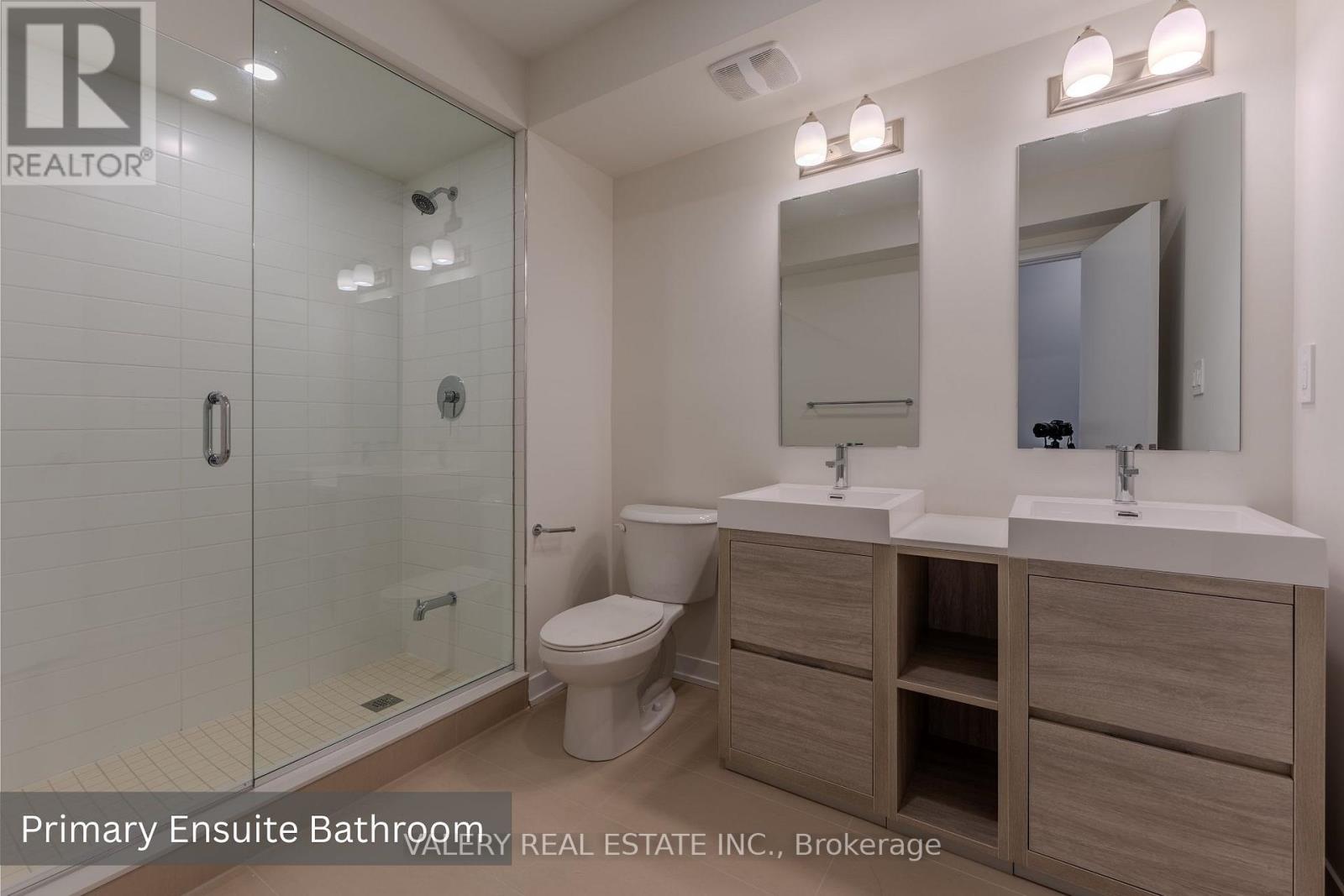 18 Grn Grdns Boulevard, Toronto, Ontario  M6A 0E7 - Photo 25 - C12816468