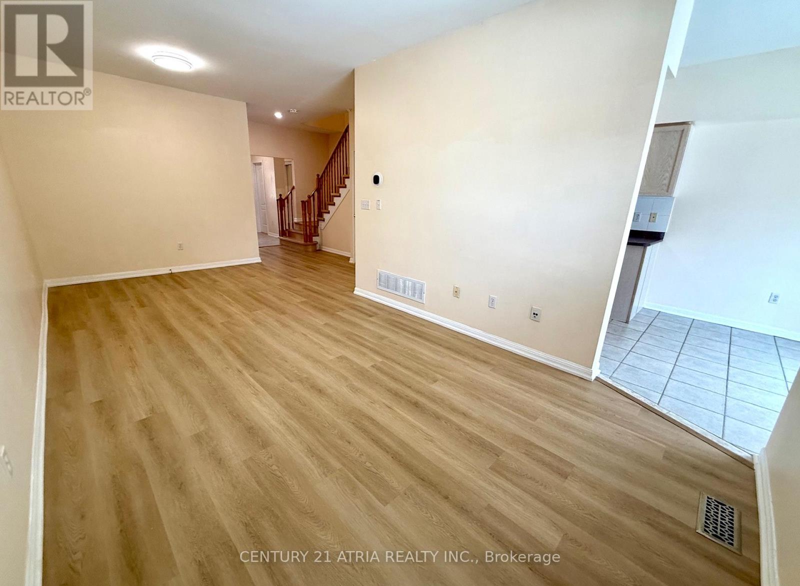 6 Zermatt Way, Markham, Ontario  L3R 5H9 - Photo 3 - N12861442