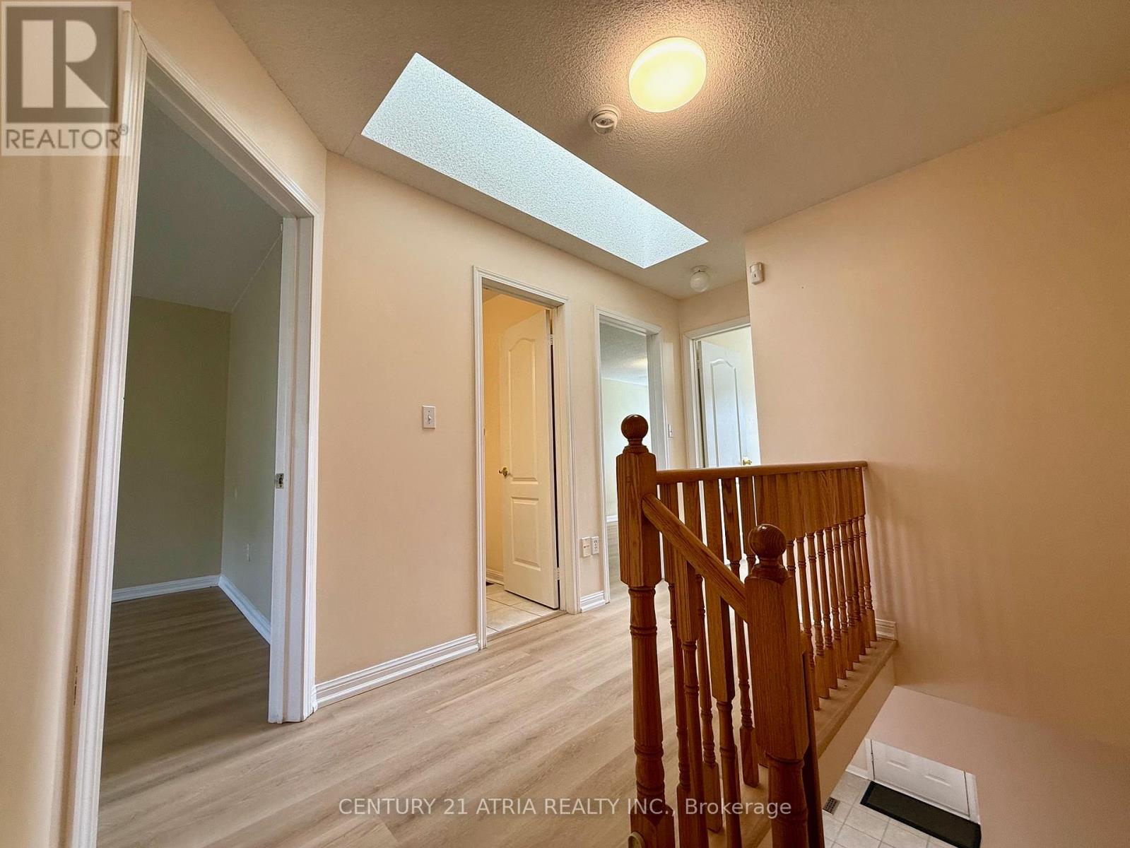 6 Zermatt Way, Markham, Ontario  L3R 5H9 - Photo 6 - N12861442