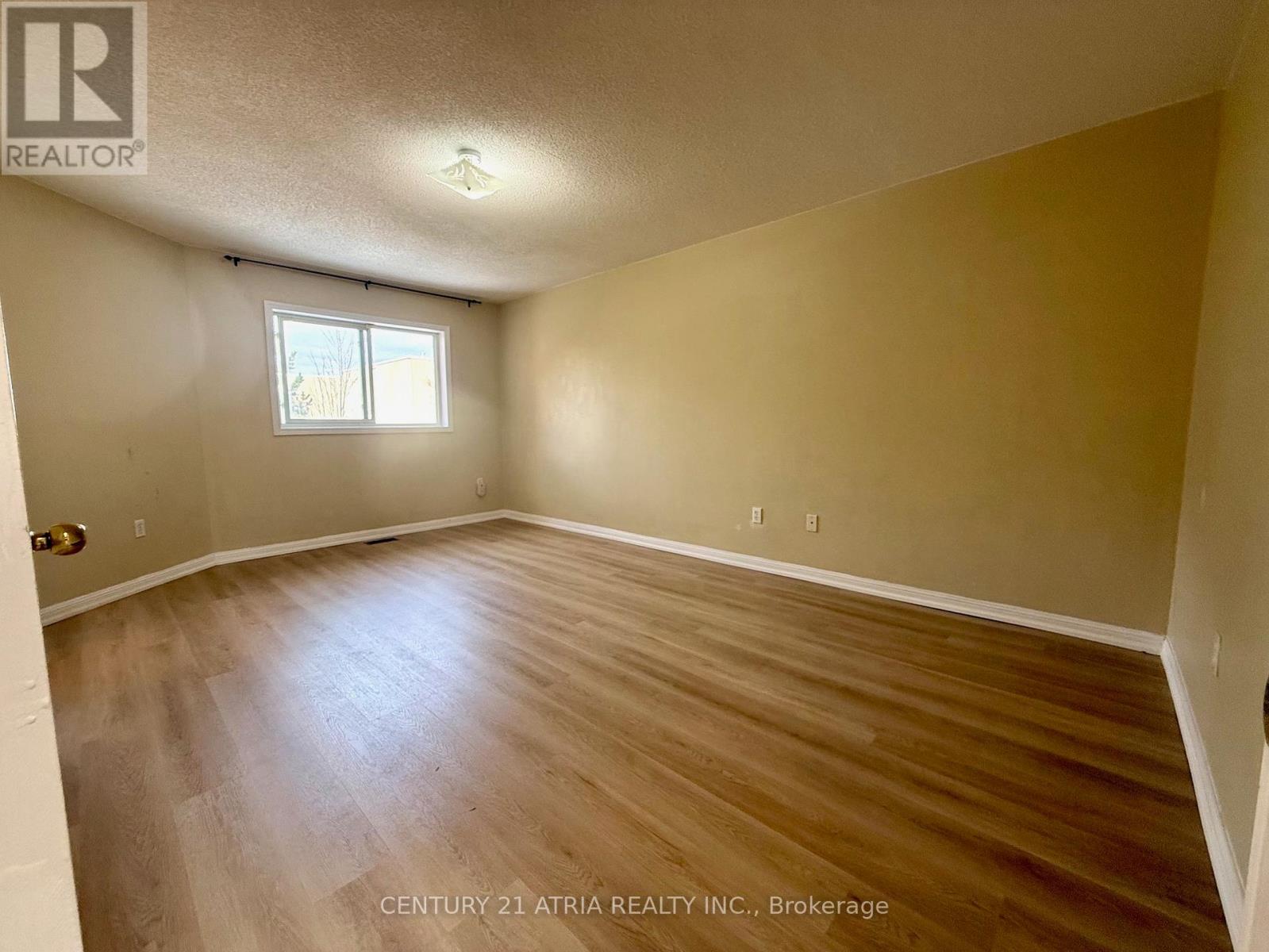 6 Zermatt Way, Markham, Ontario  L3R 5H9 - Photo 7 - N12861442