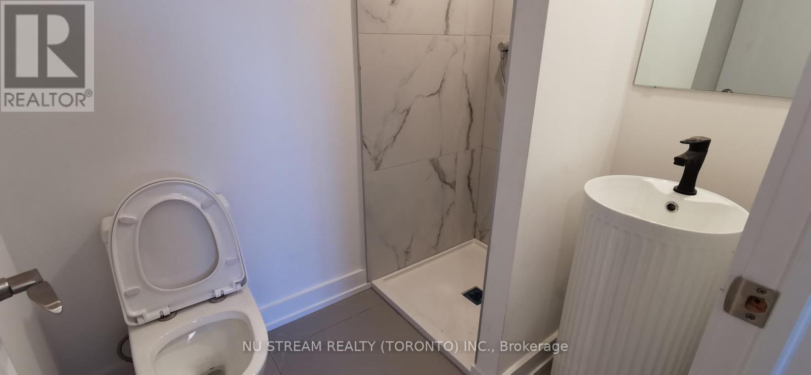 9 Carl Hill Lane, Richmond Hill, Ontario  L4C 5W8 - Photo 12 - N12861626