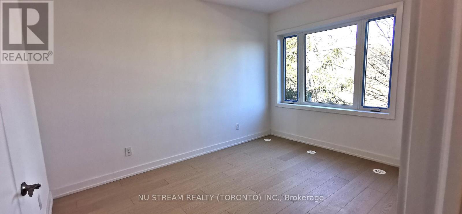 9 Carl Hill Lane, Richmond Hill, Ontario  L4C 5W8 - Photo 19 - N12861626