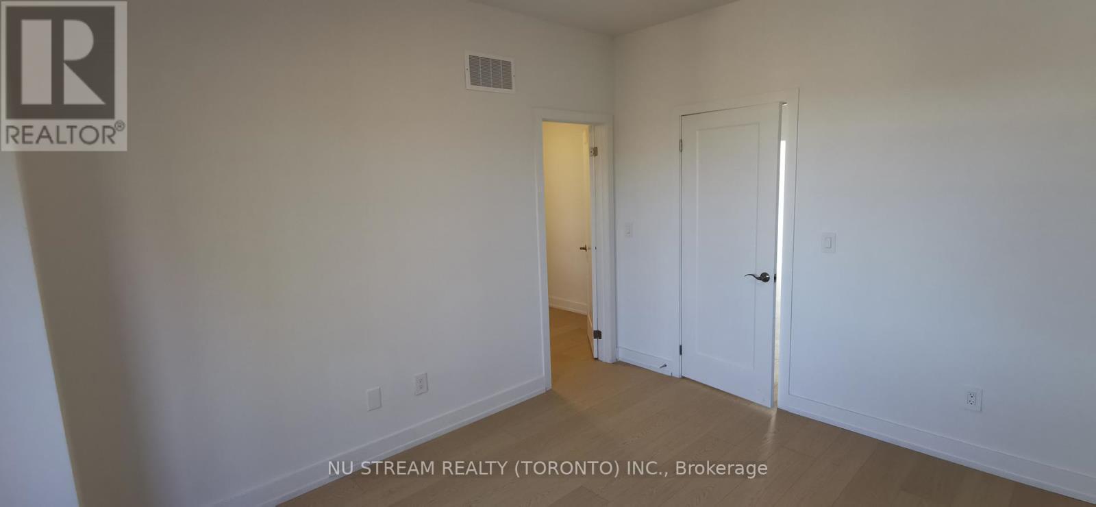 9 Carl Hill Lane, Richmond Hill, Ontario  L4C 5W8 - Photo 20 - N12861626