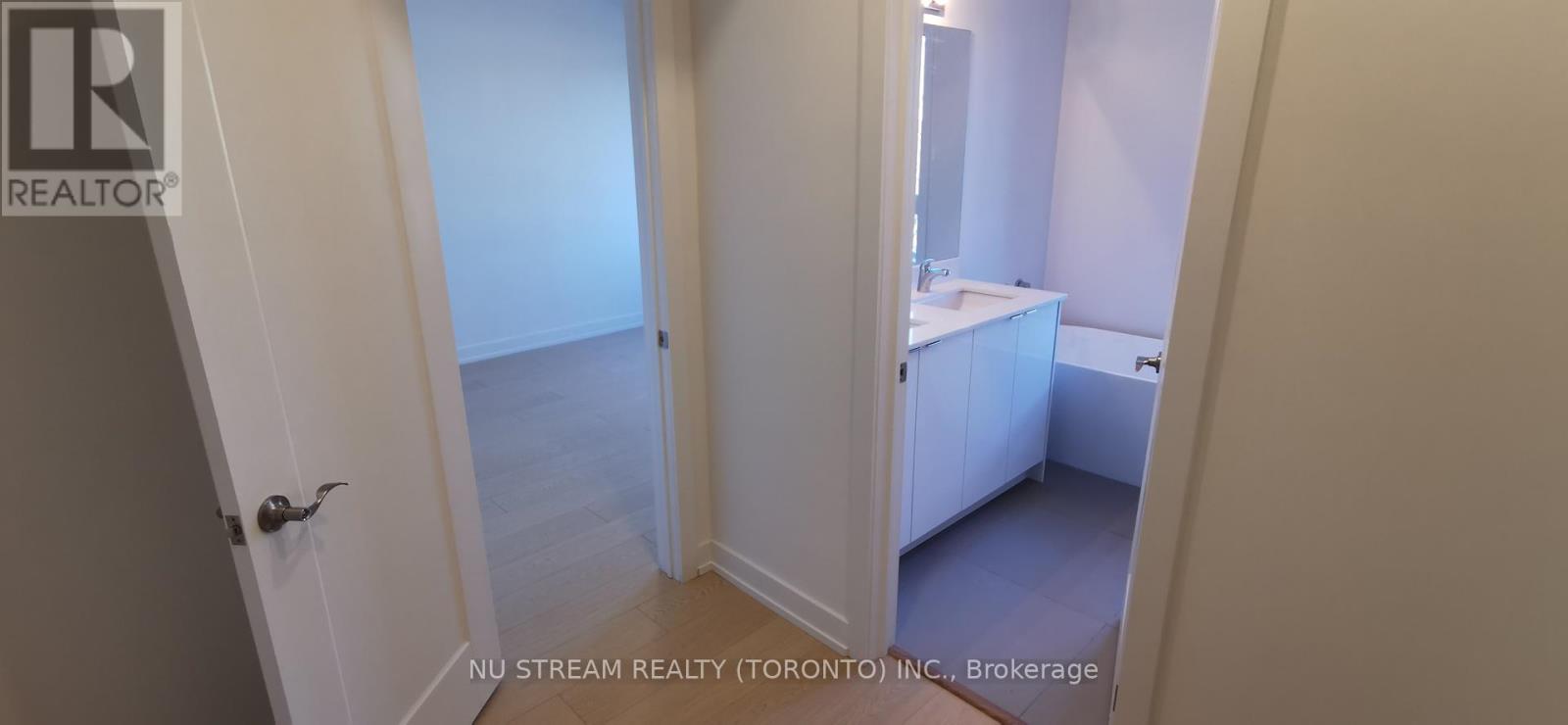 9 Carl Hill Lane, Richmond Hill, Ontario  L4C 5W8 - Photo 23 - N12861626