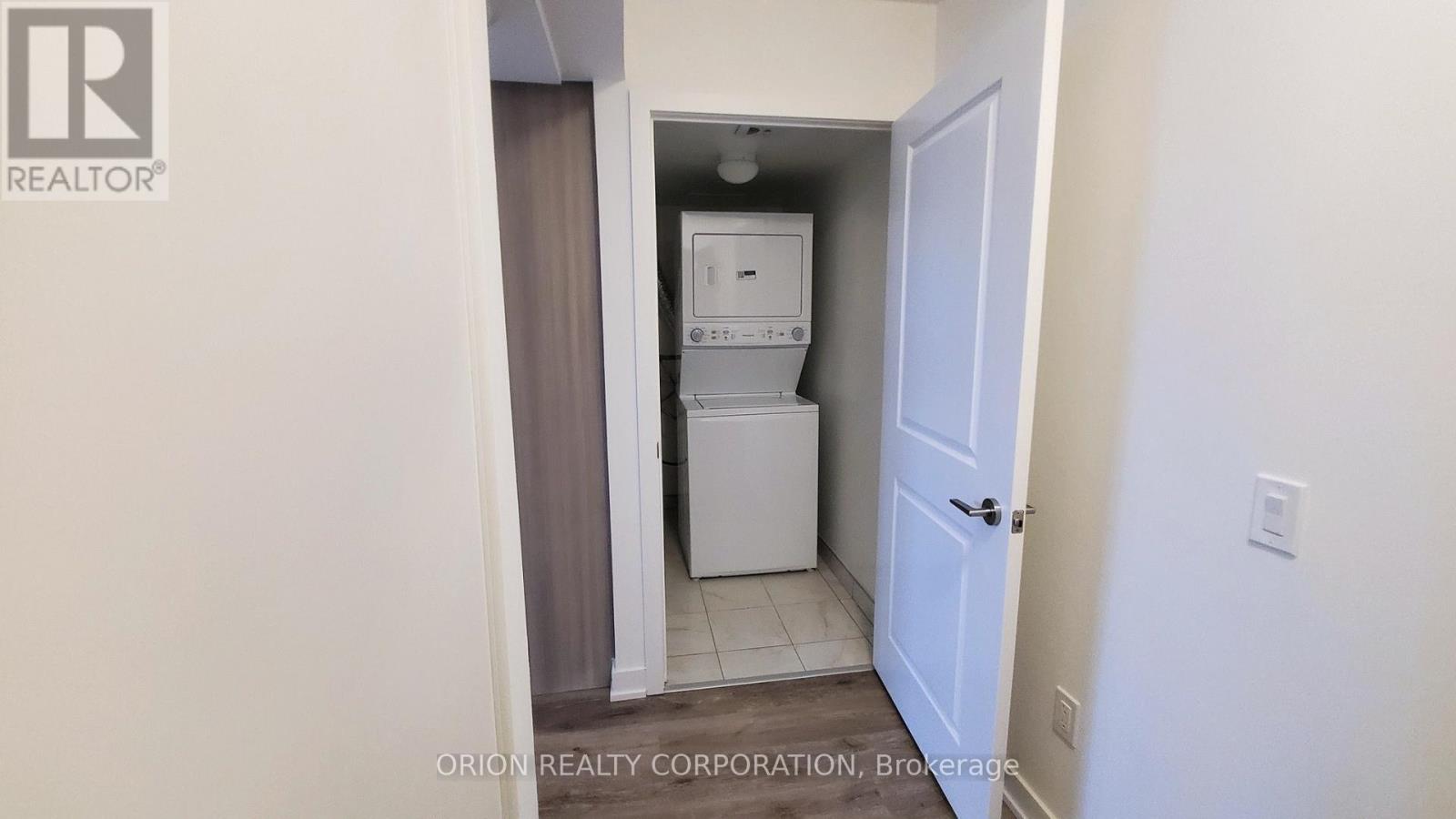 612 - 1010 Sandy Beach Road, Pickering, Ontario  L1W 0C7 - Photo 2 - E12830198