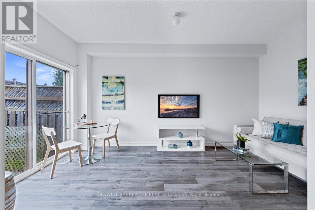 50 Pearcey Crescent, Barrie (Bayfield), Ontario  L4N 6R8 - Photo 5 - S12861492