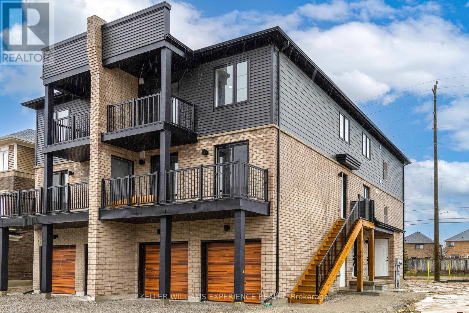 6 - 53 PUMPKIN CORNER CRESCENT, barrie (innis-shore), Ontario