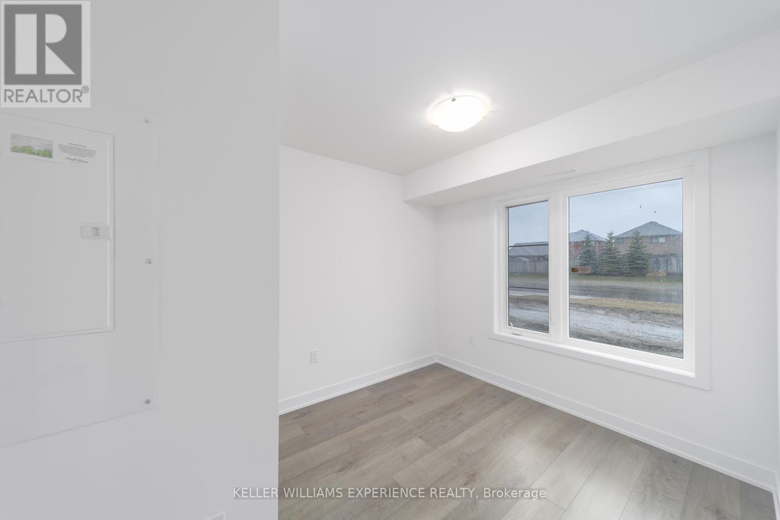 6 - 53 Pumpkin Corner Crescent, Barrie (Innis-Shore), Ontario  L9J 0T5 - Photo 12 - S12861648