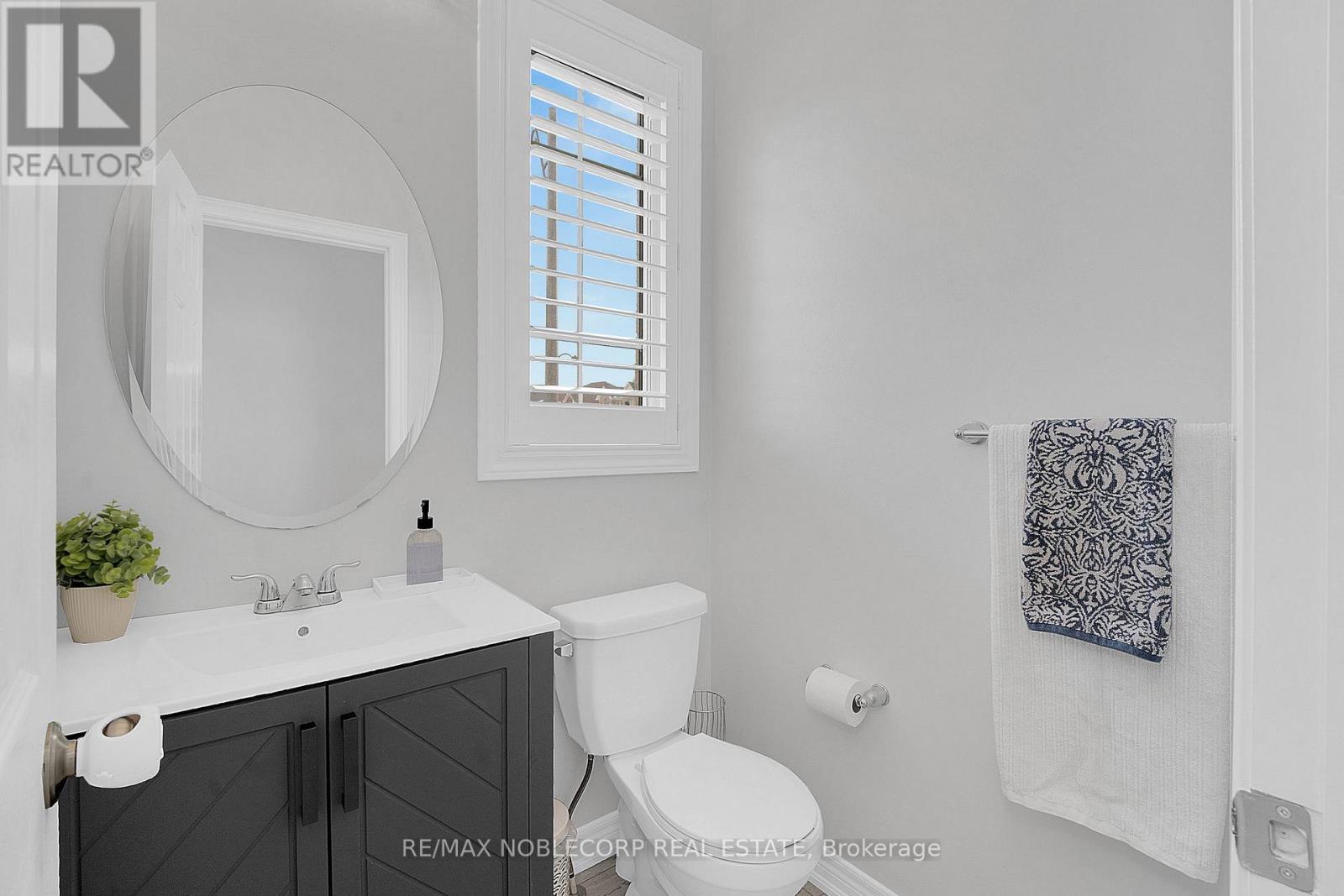 40 Sharpe Crescent, New Tecumseth (Tottenham), Ontario  L0G 1W0 - Photo 18 - N12860286