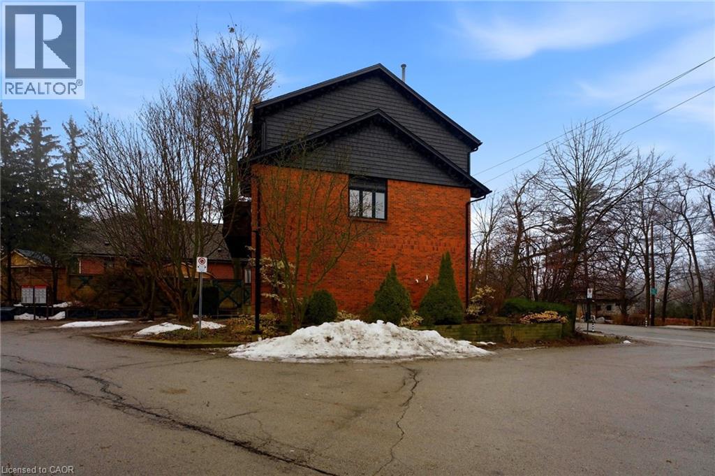 1983 W Main Street W Unit# 15, Hamilton, Ontario  L8S 4R3 - Photo 3 - 40810640