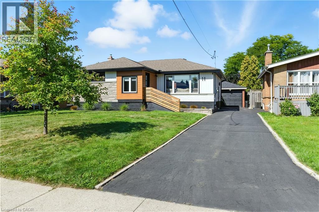 30 CLOKE Court, hamilton, Ontario