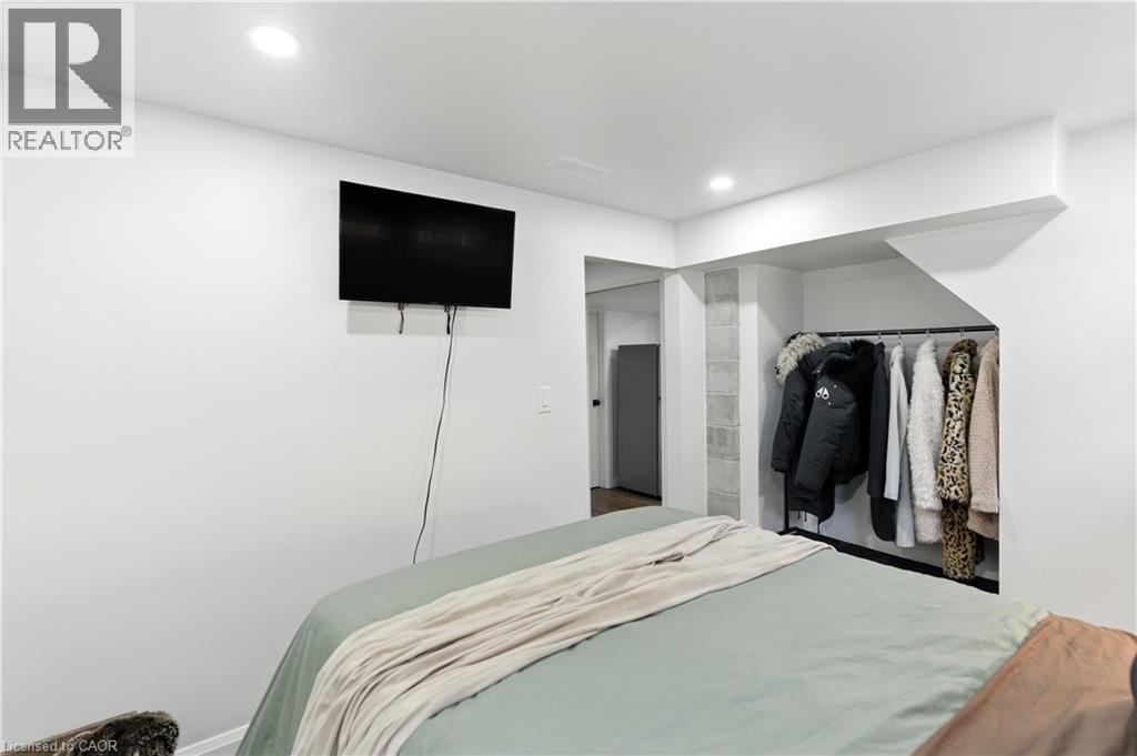 30 Cloke Court, Hamilton, Ontario  L8T 1N5 - Photo 39 - 40810628