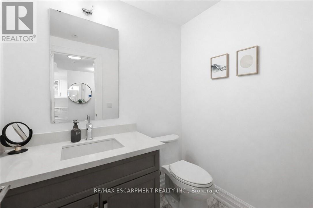 1102 - 2060 Lakeshore Road, Burlington, Ontario  L7R 0G2 - Photo 14 - W12854036