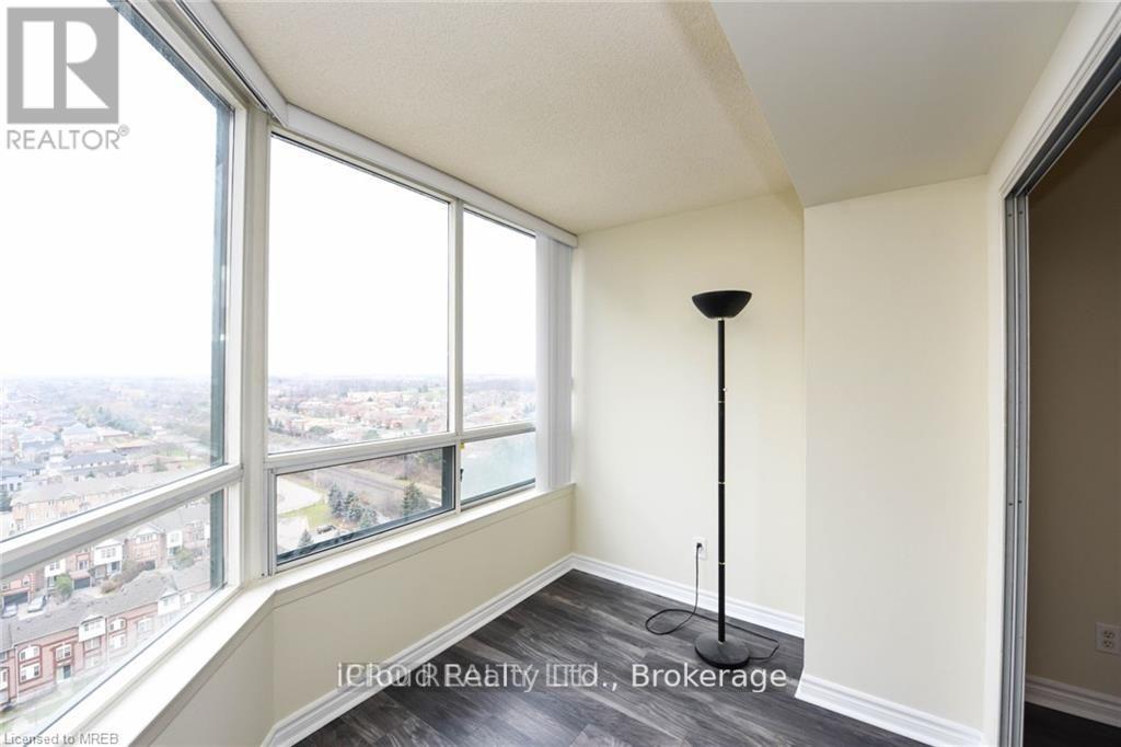 1706 - 135 Hillcrest Avenue, Mississauga (Cooksville), Ontario  L5B 4B1 - Photo 24 - W12858578