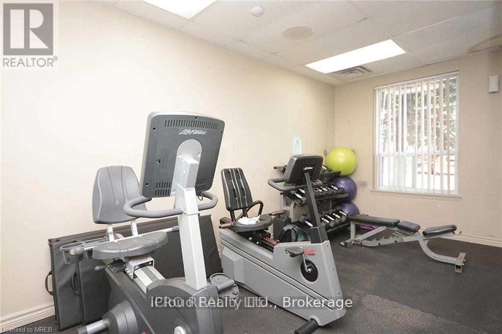 1706 - 135 Hillcrest Avenue, Mississauga (Cooksville), Ontario  L5B 4B1 - Photo 31 - W12858578