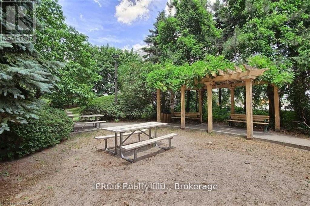 1706 - 135 Hillcrest Avenue, Mississauga (Cooksville), Ontario  L5B 4B1 - Photo 39 - W12858578