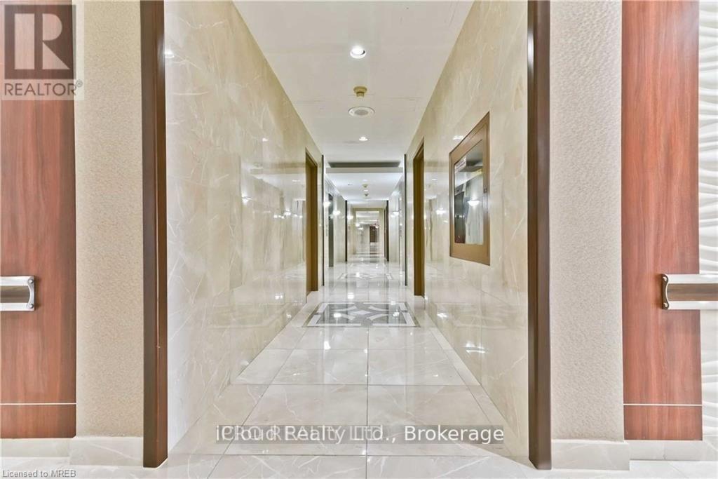 1706 - 135 Hillcrest Avenue, Mississauga (Cooksville), Ontario  L5B 4B1 - Photo 9 - W12858578