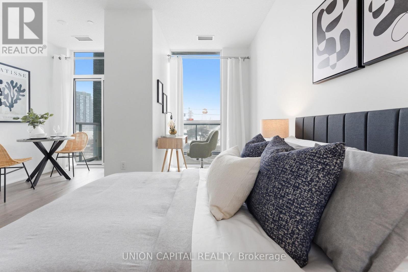 305 - 56 Annie Craig Drive, Toronto (Mimico), Ontario  M8V 0C8 - Photo 6 - W12861428