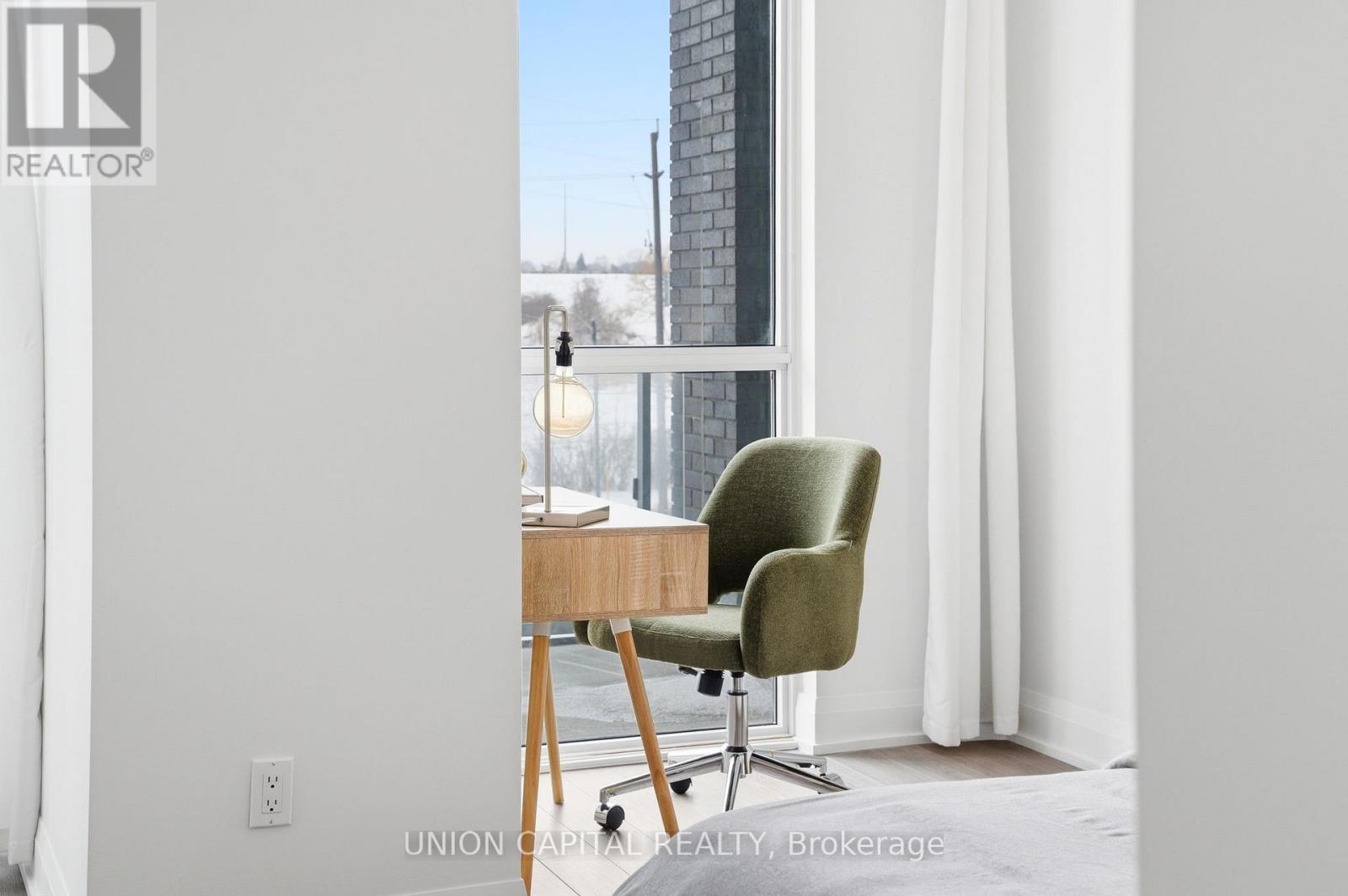 305 - 56 Annie Craig Drive, Toronto (Mimico), Ontario  M8V 0C8 - Photo 8 - W12861428