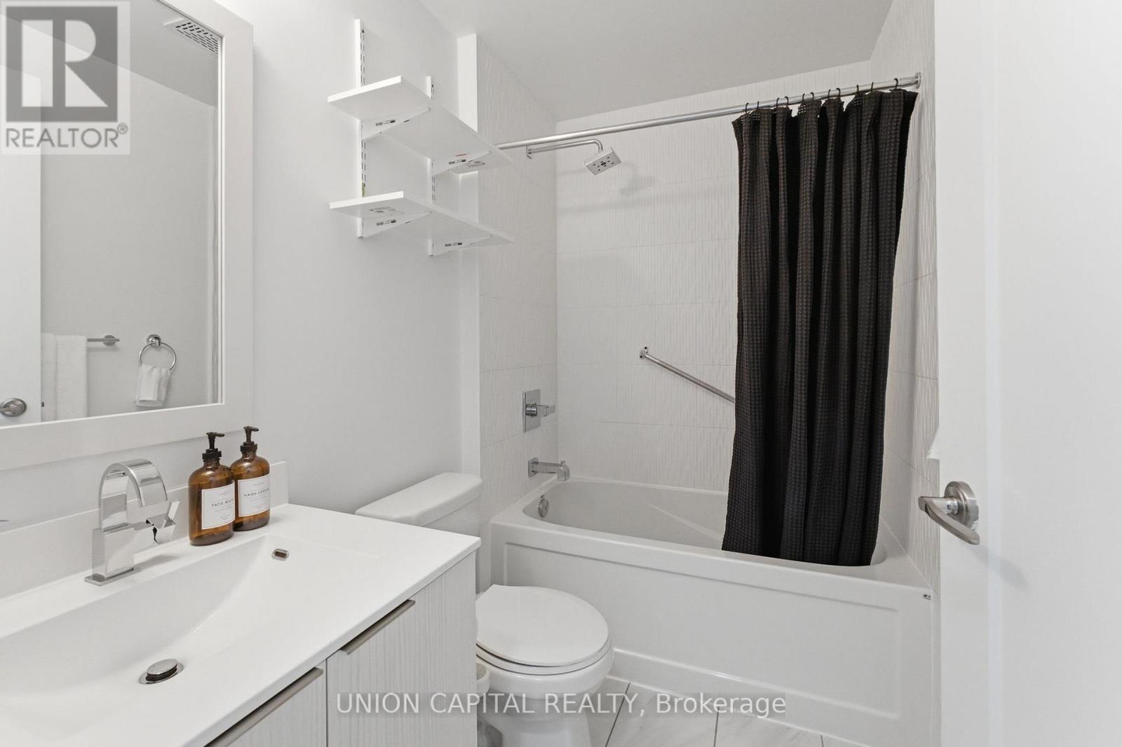 305 - 56 Annie Craig Drive, Toronto (Mimico), Ontario  M8V 0C8 - Photo 9 - W12861428