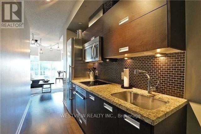 301 - 90 Park Lawn Road, Toronto (Mimico), Ontario  M8Y 0B5 - Photo 2 - W12861506